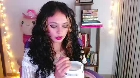 Im Abril .. Nice to meet you  thumb up me please its important  INDEPENDENT MODEL online show from February 23, 12:00 am