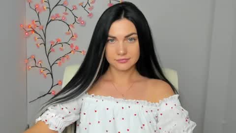 Kelly online show from June 18, 8:16 am
