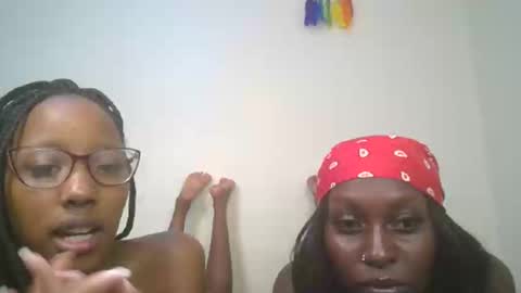 Belle online show from October 24, 11:12 pm