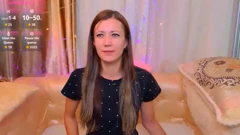 Mia online show from November 3, 12:03 am