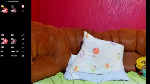 Nell online show from April 23, 9:39 am