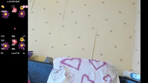 Nell online show from September 18, 7:18 am