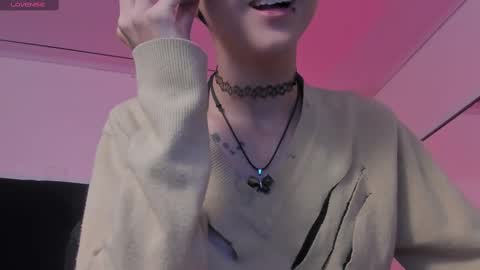   online show from February 18, 11:44 am