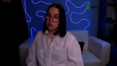 Bonnie online show from April 1, 1:34 pm