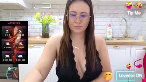 Anne online show from February 13, 7:21 am