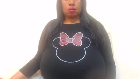 boobyqueen online show from June 1, 8:43 pm