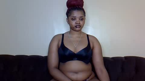 bootieshakess online show from February 1, 10:37 am