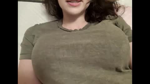 Bouncy Queen Majesty online show from October 2, 7:19 pm