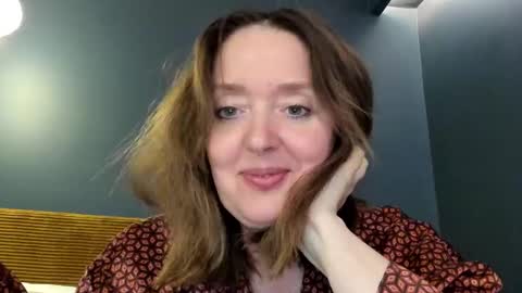 I see you X-twitter its braingirl online show from February 22, 8:54 pm