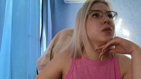 Belle  online show from September 12, 2:34 am