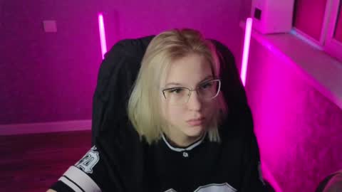 Belle  online show from January 23, 2:44 am