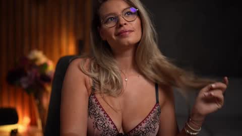 Alex online show from January 22, 4:55 am