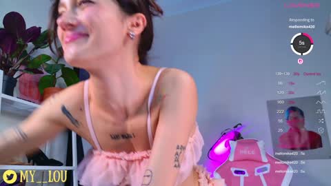 Ashley Dolce and Lou online show from October 20, 3:15 pm