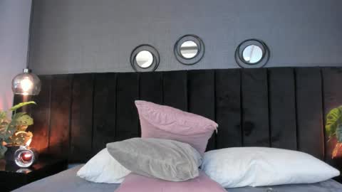   online show from March 5, 7:26 am