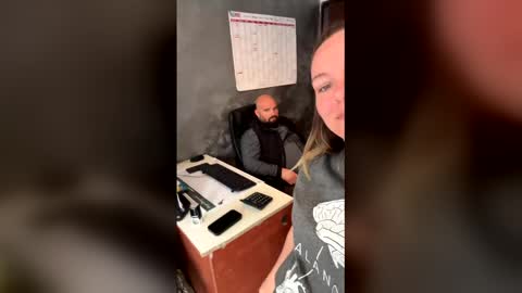Brenda online show from April 22, 8:55 am
