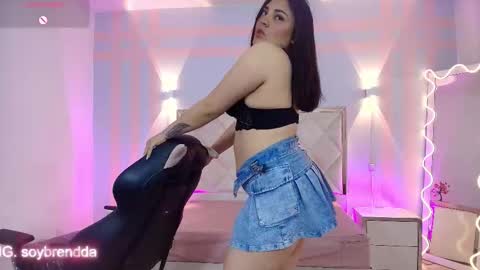 BRENDDA  online show from February 3, 6:40 am