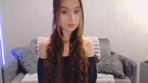 bri_fox online show from February 15, 1:10 pm