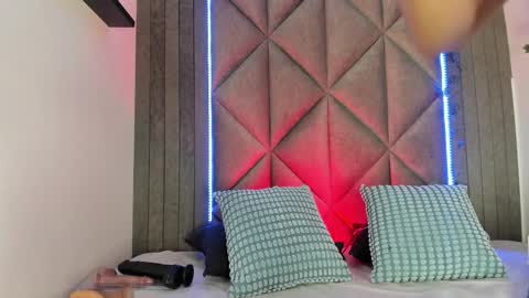 B R I A  online show from January 13, 2:50 am