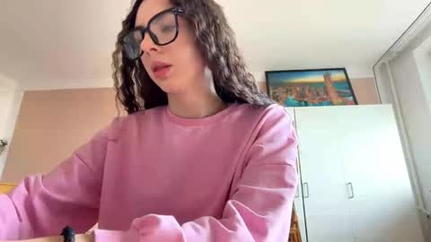 Melony online show from May 12, 9:06 am