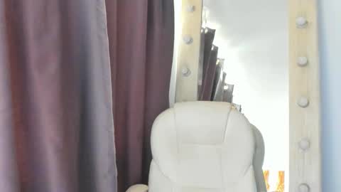 briannawhite10 online show from November 16, 6:30 pm