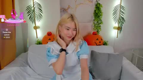 Bridget online show from October 28, 5:13 am