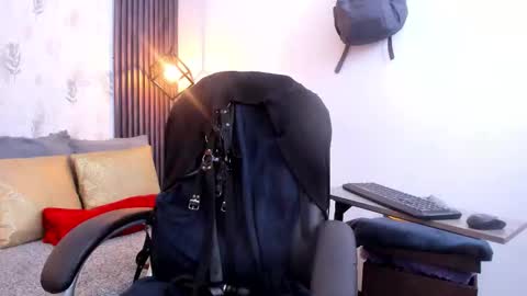 BRIGITTE online show from November 6, 6:25 pm