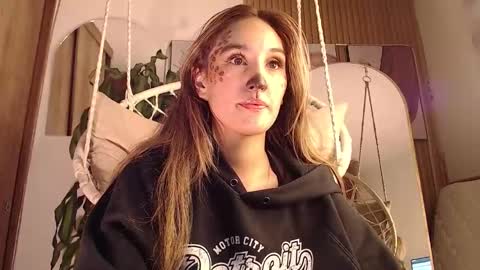  B R I N N A   online show from October 16, 12:57 am