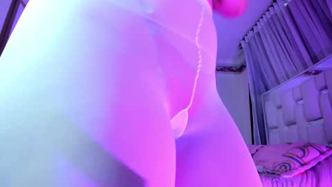 Emily online show from February 7, 5:18 pm