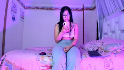 Emily online show from February 8, 7:16 pm