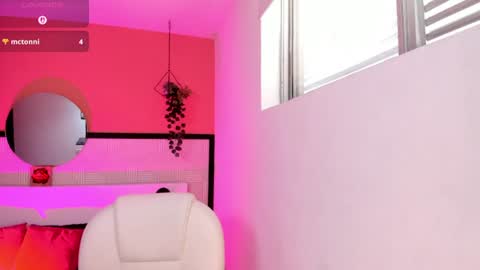britney_collins_ online show from June 22, 2:14 pm
