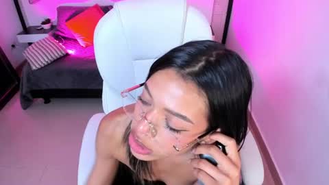 britney_collins_ online show from June 21, 1:59 pm