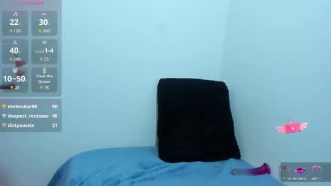 brittanyy20 online show from September 30, 12:11 pm