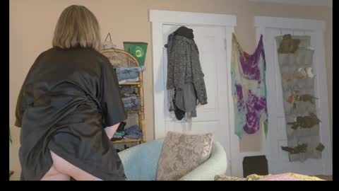 brookieslife online show from April 21, 2:04 am