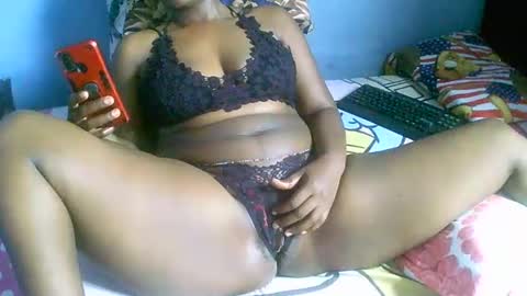 dee online show from December 14, 9:18 am