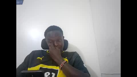 bumble_bee25 online show from January 11, 8:36 pm