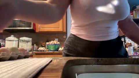 BumpinBaccas online show from April 15, 5:13 pm