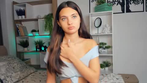 Aria online show from October 5, 9:14 am