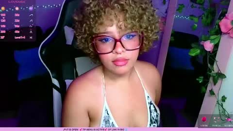 bunnylilith_ online show from June 14, 2:24 am