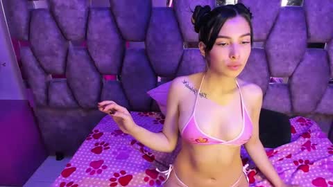 burbuja pink  online show from February 21, 6:47 am