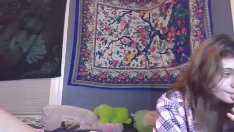 lilly online show from December 10, 12:39 am