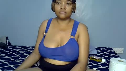 busty kenzi online show from July 2, 3:23 am