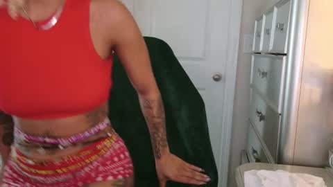 butterfly booty online show from December 22, 4:10 pm