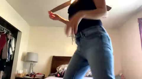 calishop1 online show from April 22, 4:59 pm