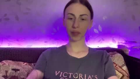 Anna online show from March 3, 7:46 pm