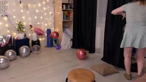 Dasha       inst       dasha is nice online show from February 23, 3:34 pm