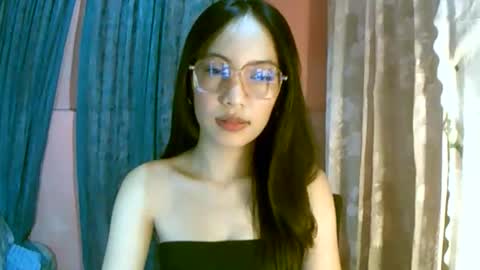 Freya online show from November 27, 11:02 am