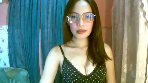 Freya online show from April 13, 11:22 am