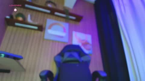    online show from October 28, 12:55 pm