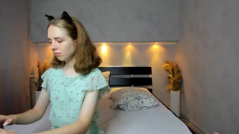 Camilla online show from September 26, 12:41 am