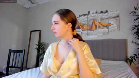 Camilla online show from March 14, 1:28 am